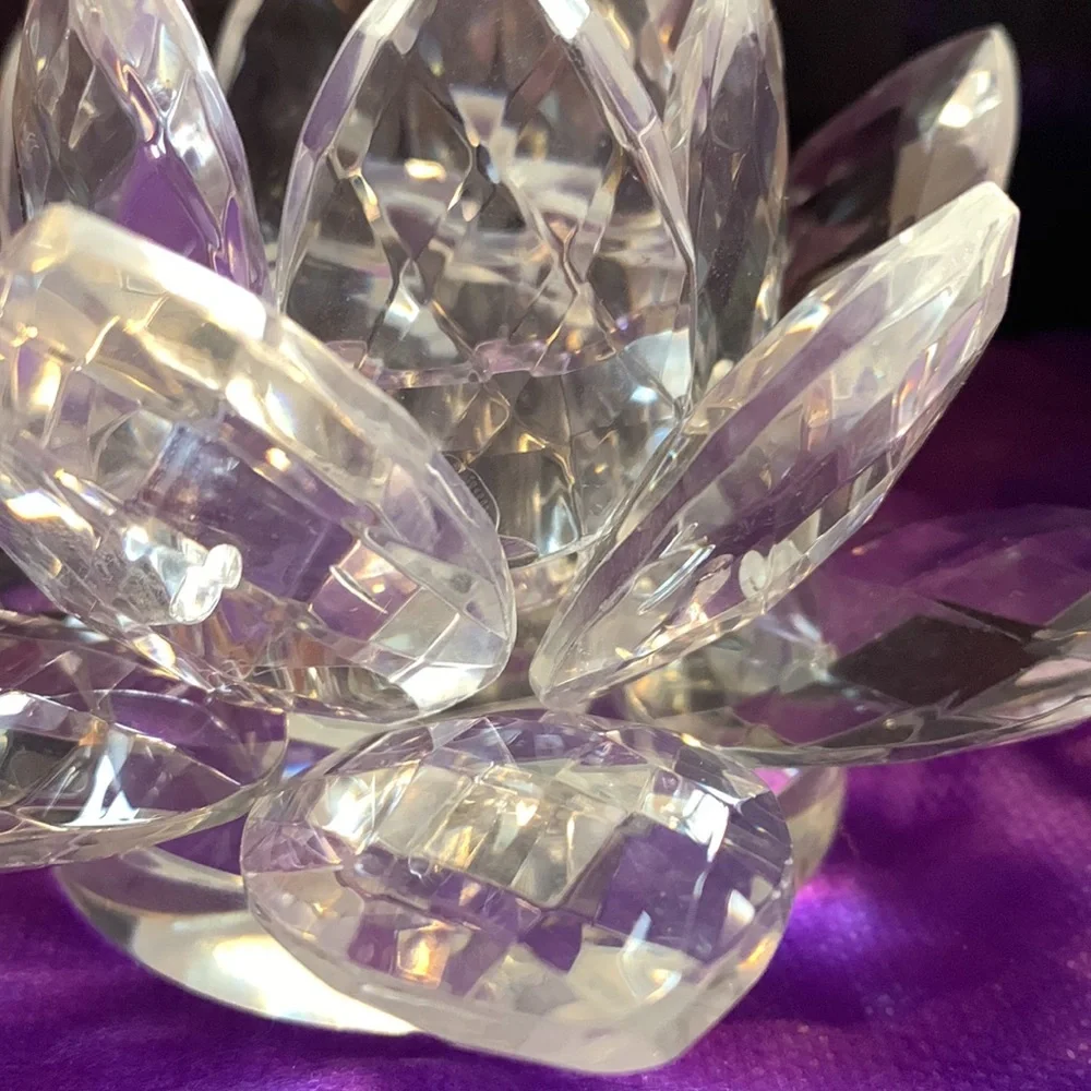Pair of new in box crystal lotus candleholders